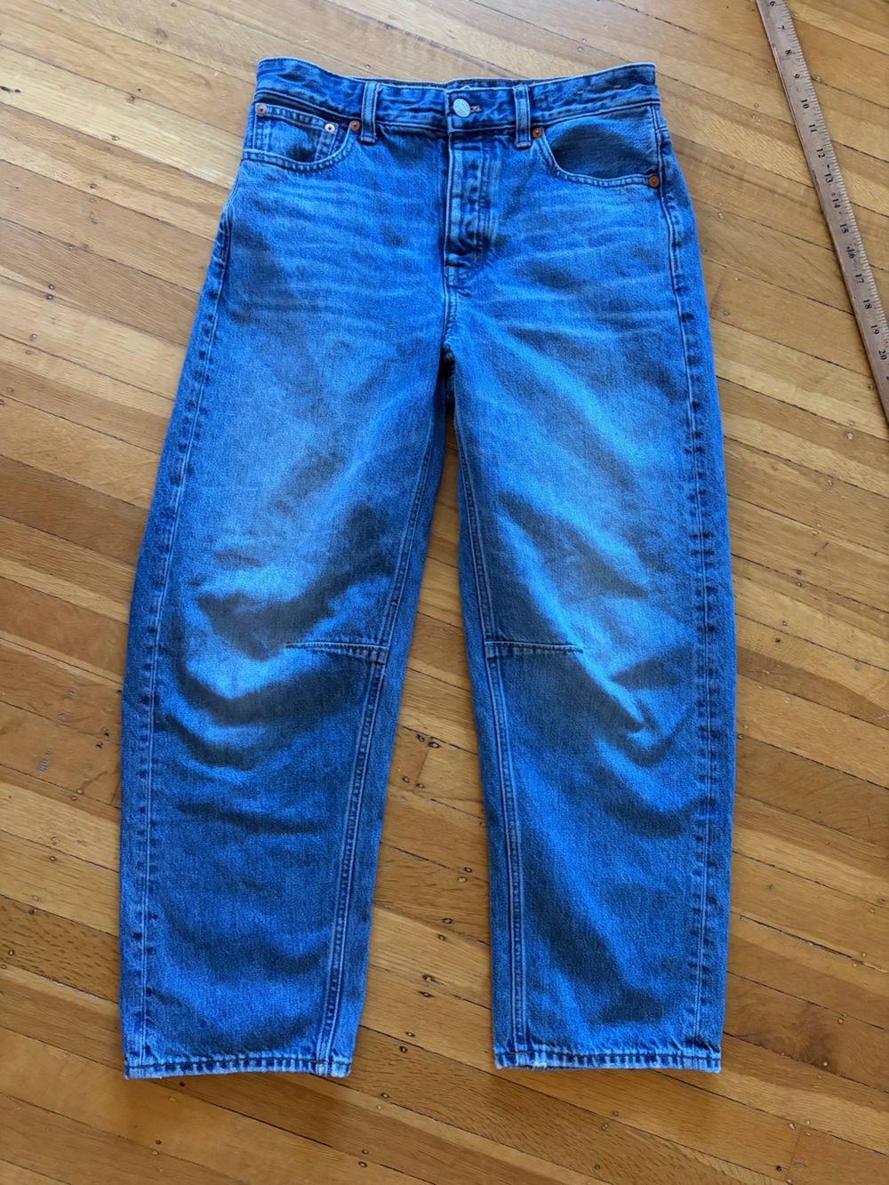 Madewell darted barrel leg jeans 25 2 baggy medium blue oversized denim horsesho
